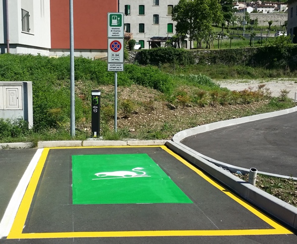 colonnina_revine_lago